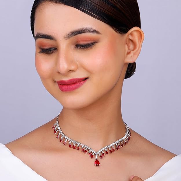 Silver Classic Romance Necklace and Earrings Set - Image 3